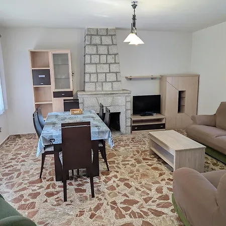 Holiday home La Erilla Vieja Navarrevisca