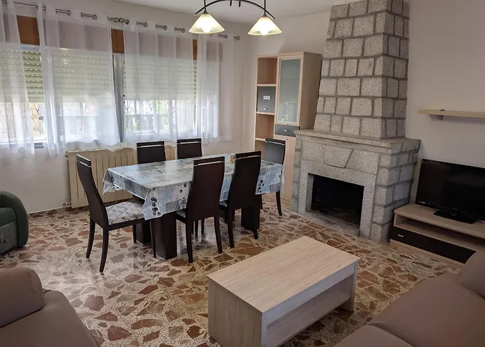 La Erilla Vieja Nyaraló *